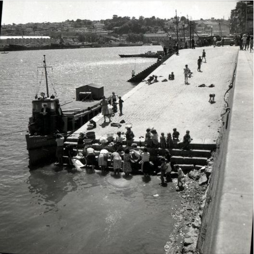 “Les lavandières du Portugal”, la chanson aux 73 versions et le début d